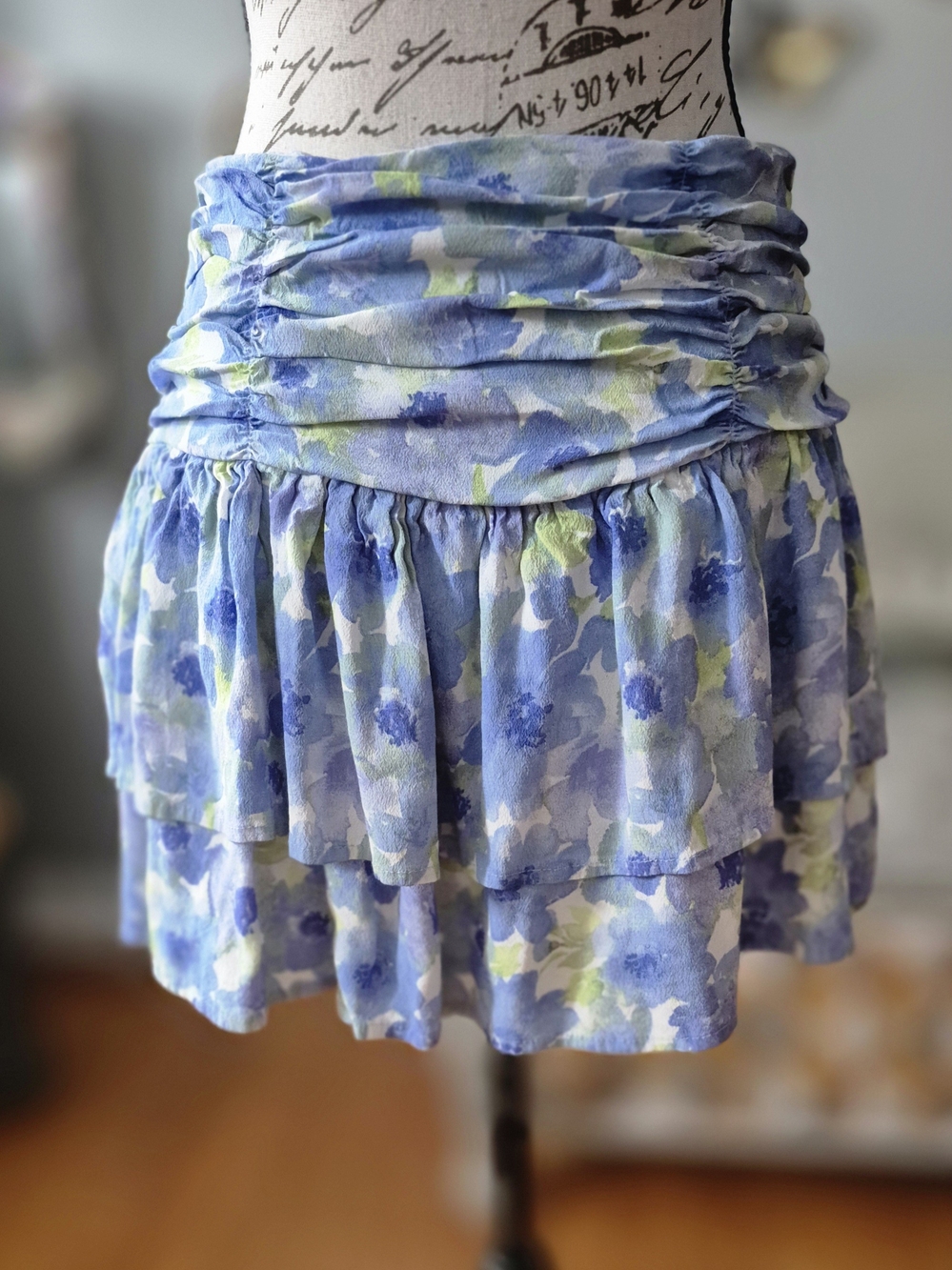 Forever 21 Blue Floral Watercolor Tiered Mini Skirt Medium